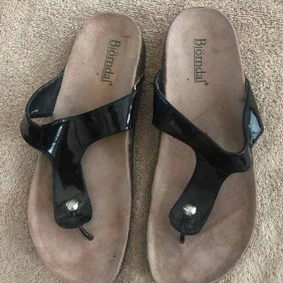Size 9 black patten leather bjorndal sandals. - Picture 2 of 5